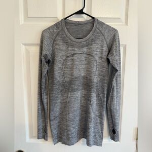 Lululemon running shirt